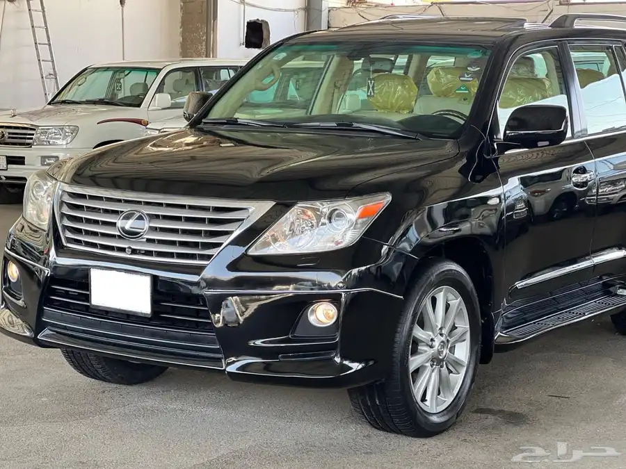 سعودي 2010  نظيف   Lexus 1