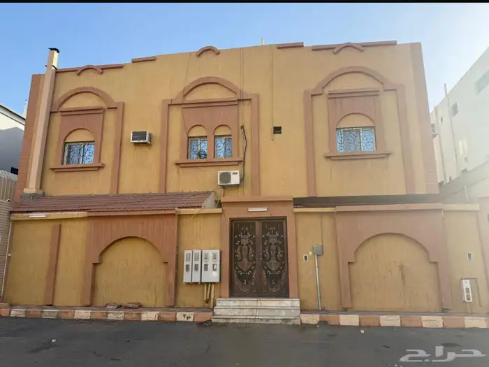 للبيع عماره بالدخل 2 وثلاث شقق وملحق 0