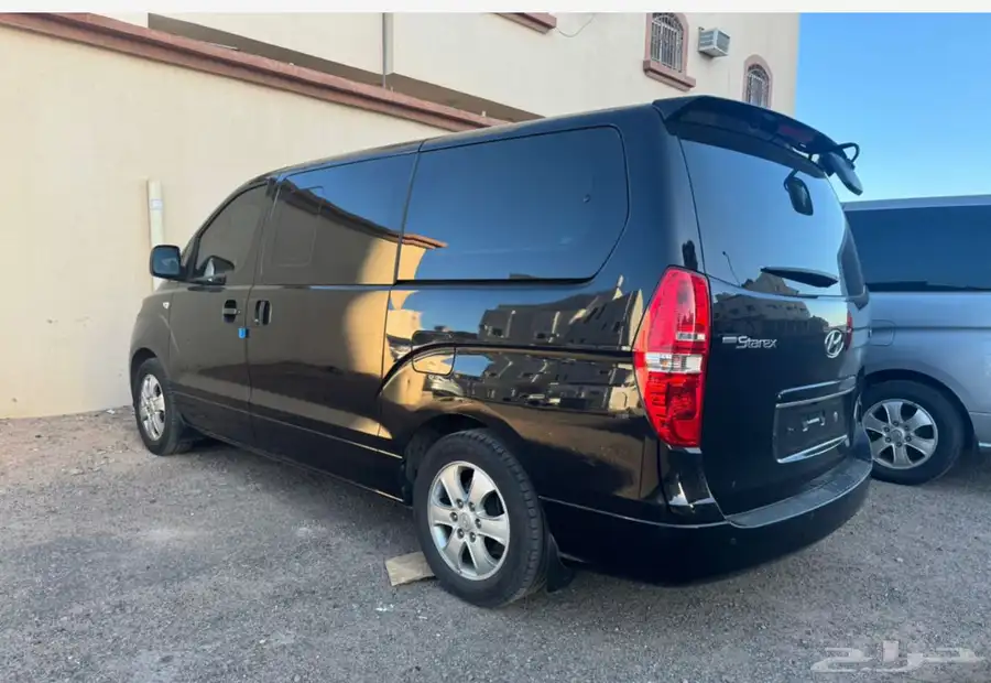 STAREX available for rent ستار سياره 12 راكب الايجار 1