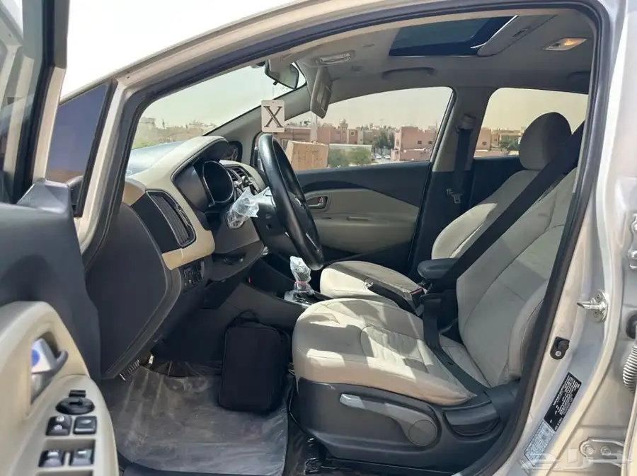 للبيع كيا ريو Kia Rio 2016 12