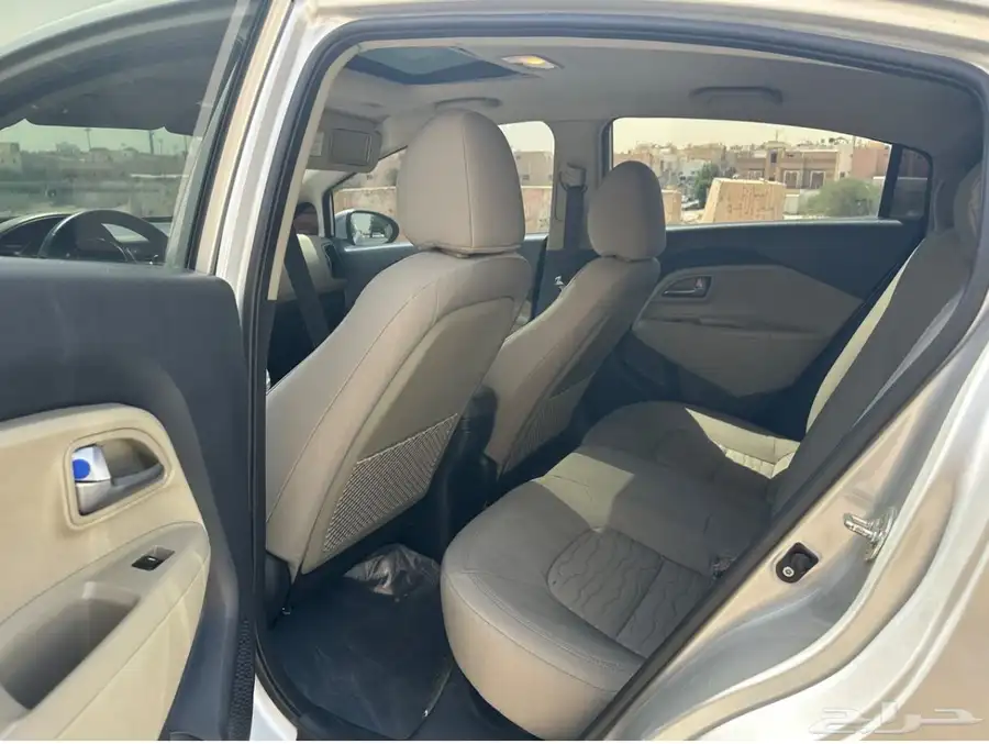 للبيع كيا ريو Kia Rio 2016 13