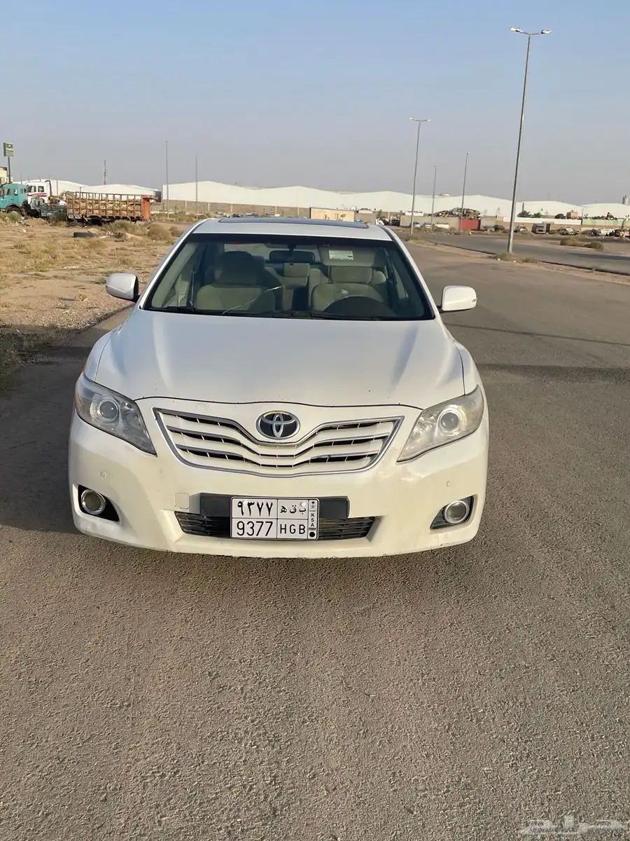 كامري 2011 GLX 8