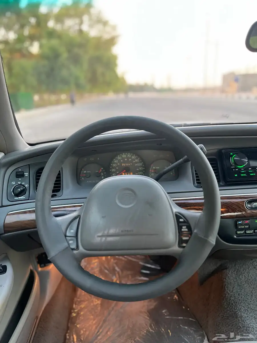 فورد ماركيز 99 فل كامل نظيف جدا 29