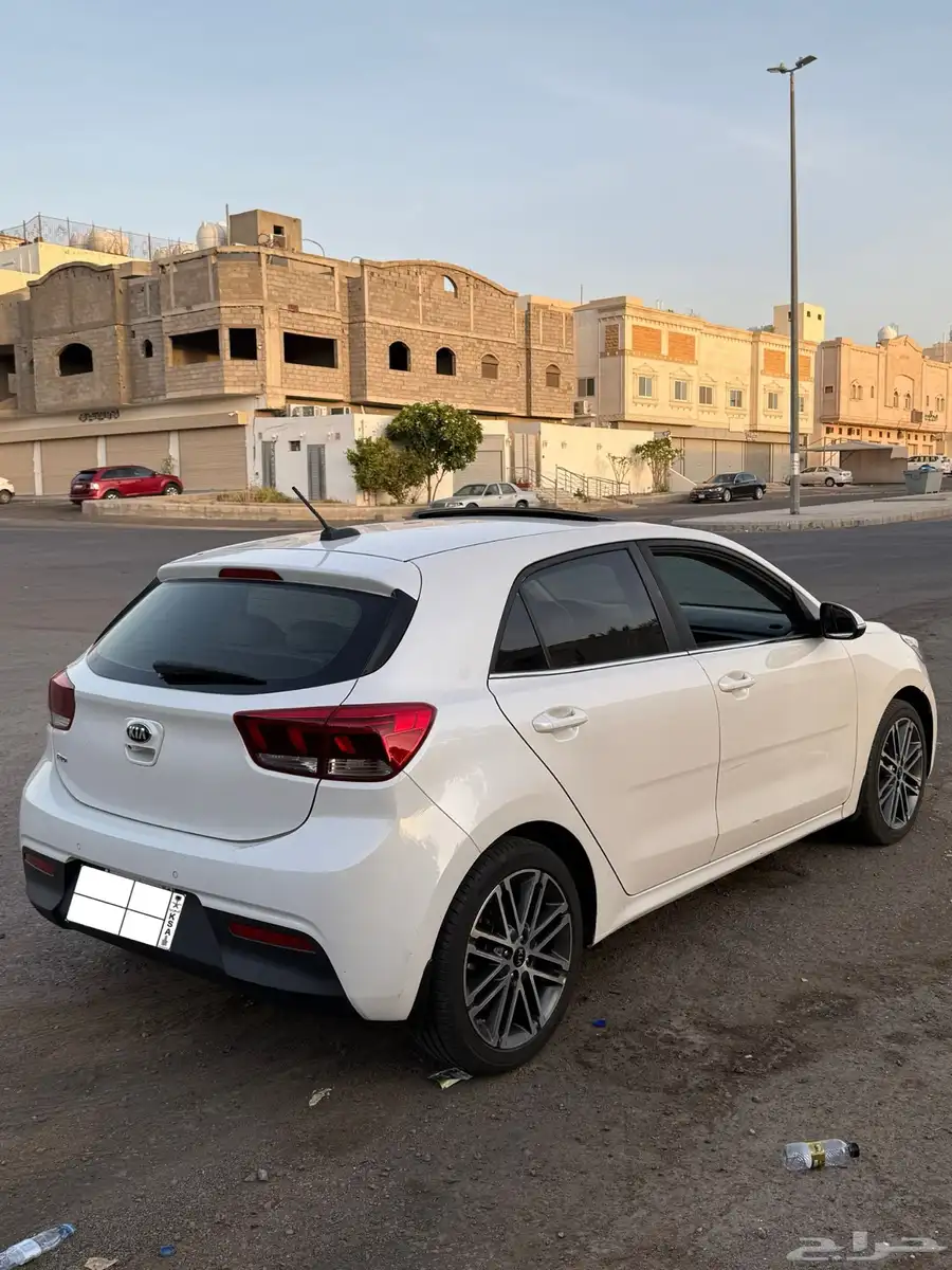 كيا ريو هاتشباك 2019 فل كامل 0
