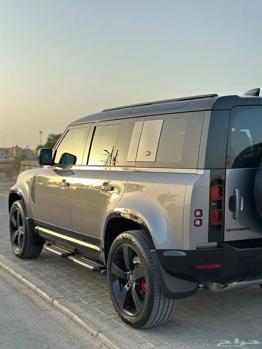 ديفندر HSE اتش اس اي V6 6