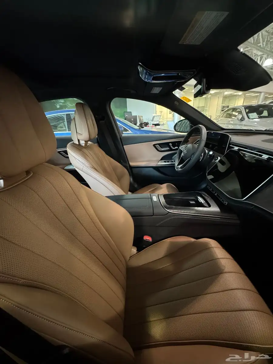 للبيع مرسيدس E350 موديل 2025 اصفار وارد كندا 4