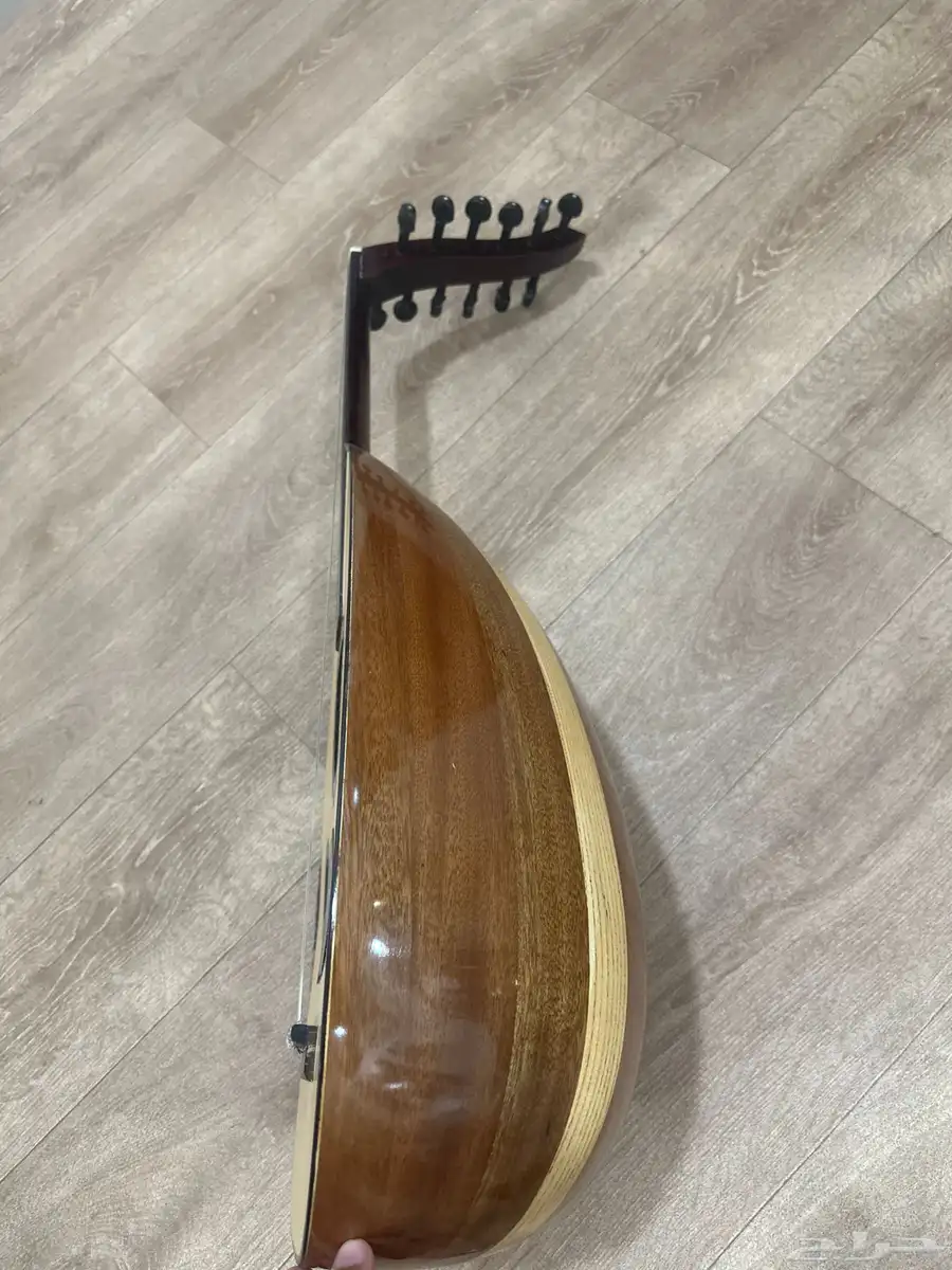 عود مصري نظيف وعزفه حلو 1