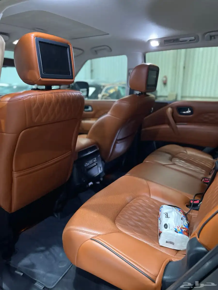 إنفينيتي QX80 2019 اسود داخل جملي 7