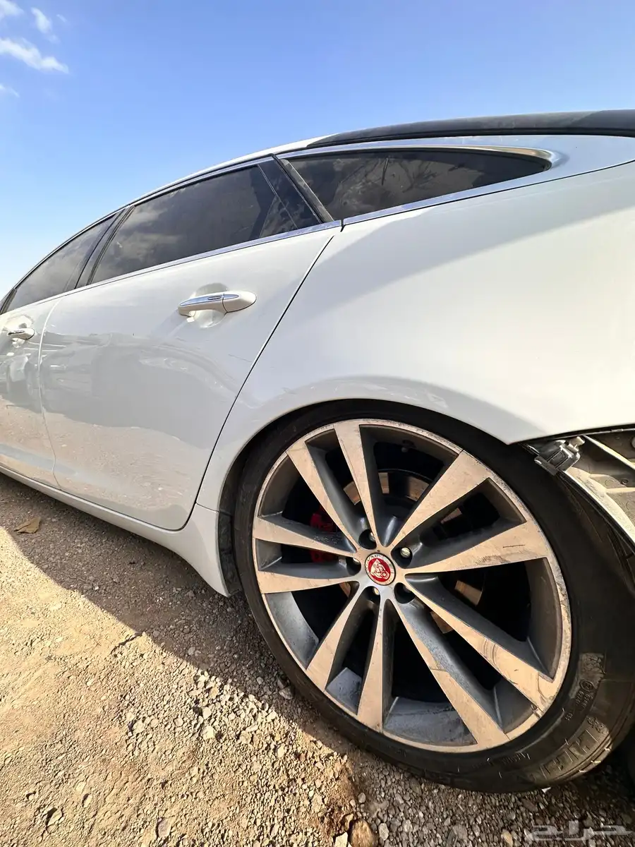 قطع جاكوار xj 5