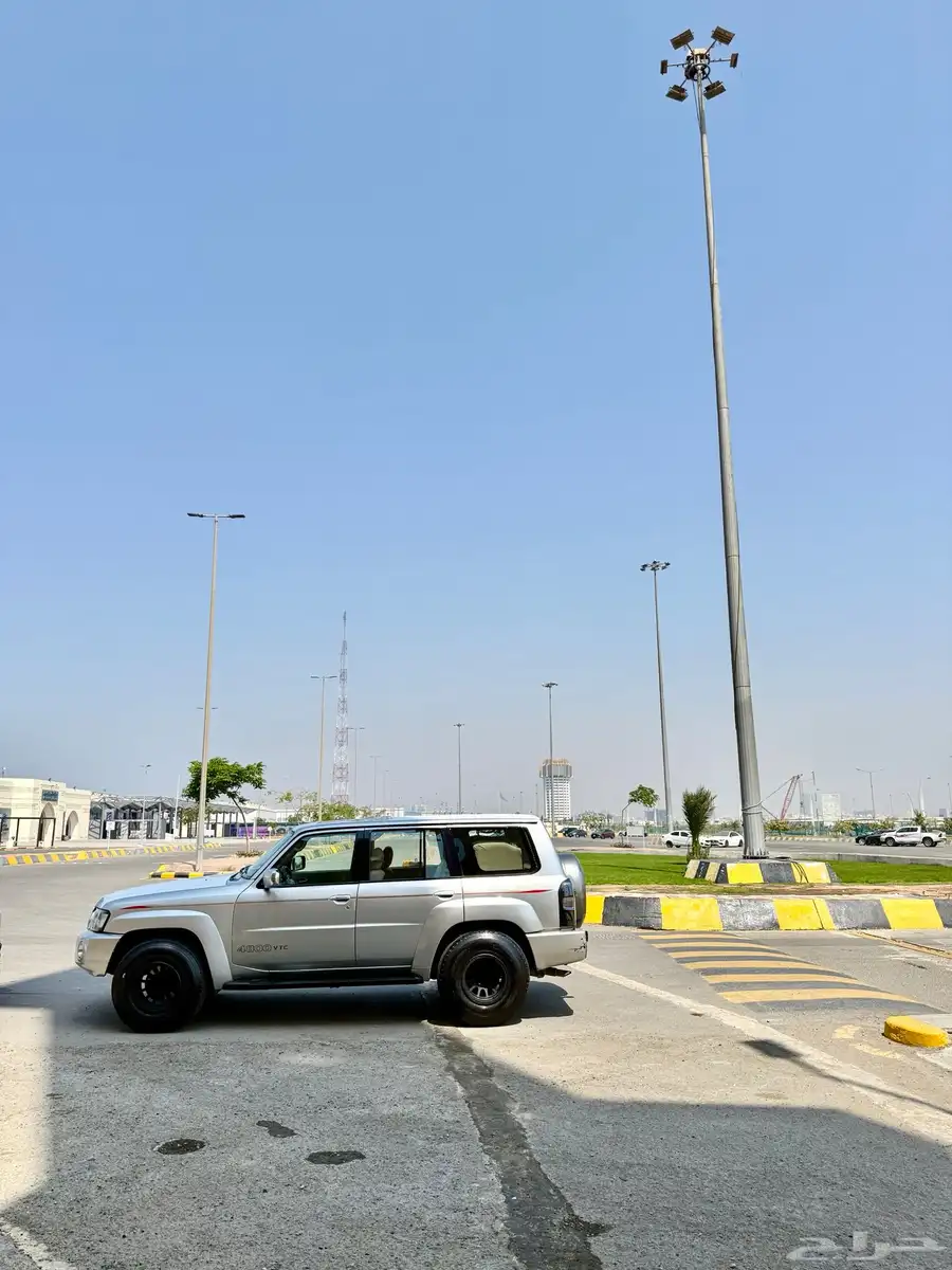 نيسان سفاري 7