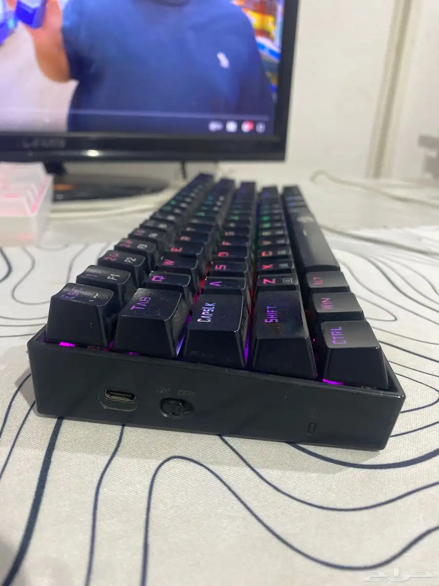 اعرض لكم كيبورد رد دراقون k599 نظيفه جداا 1