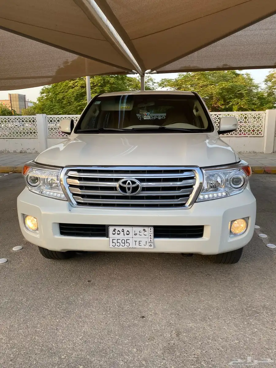 لاندكروزر 6 سرندل 2015 0