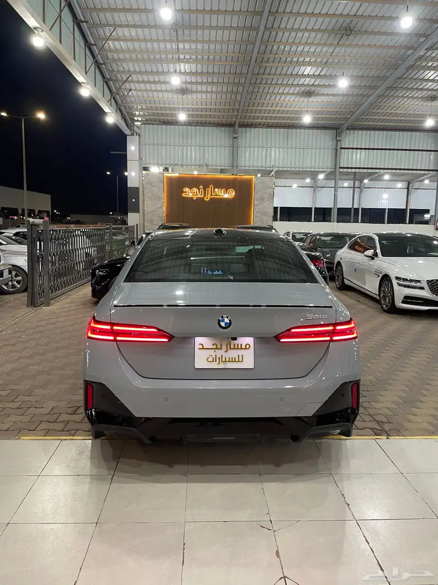 بي إم دبليو 520i Kit M موديل 2024 9