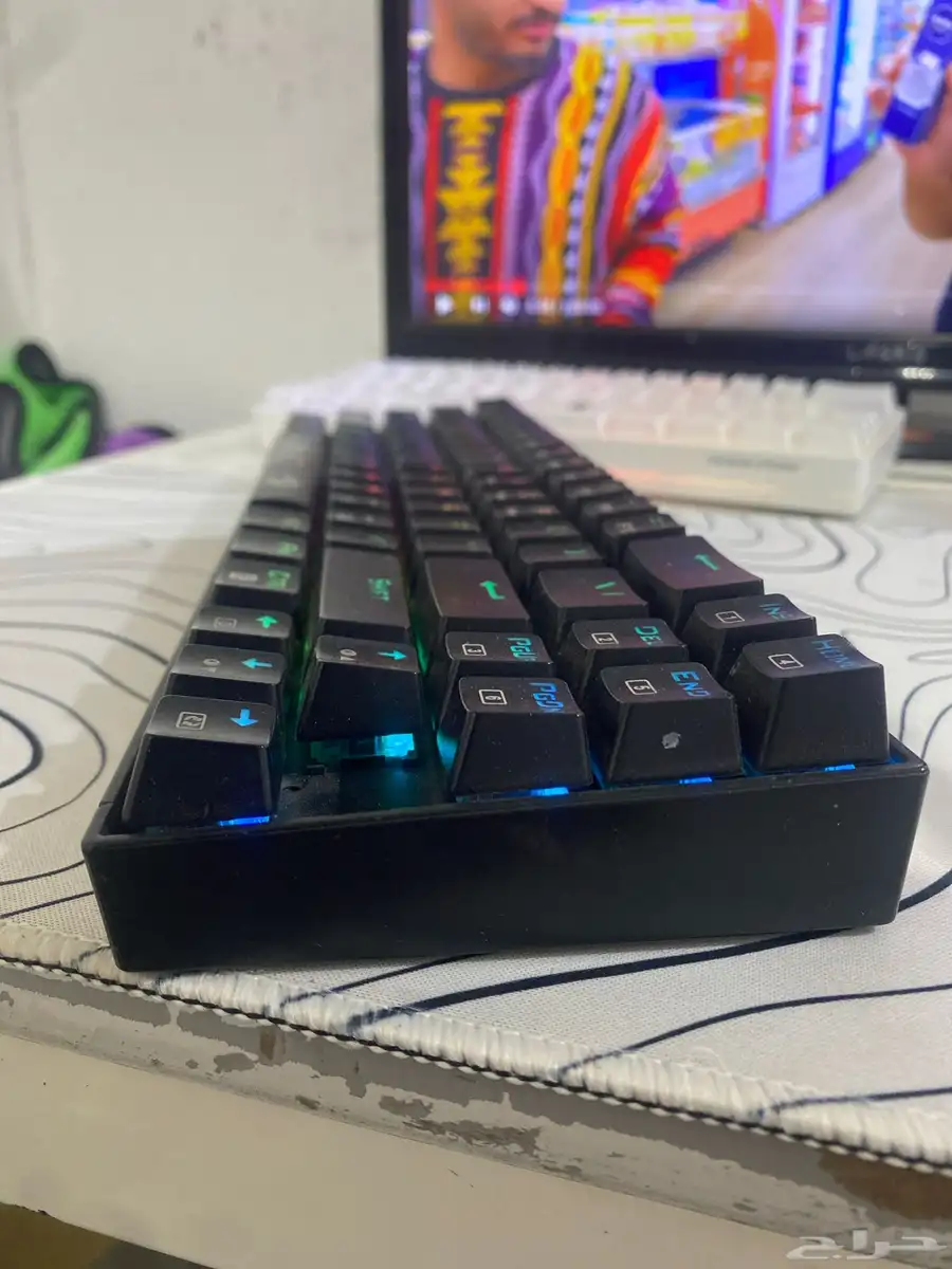 اعرض لكم كيبورد رد دراقون k599 نظيفه جداا 2