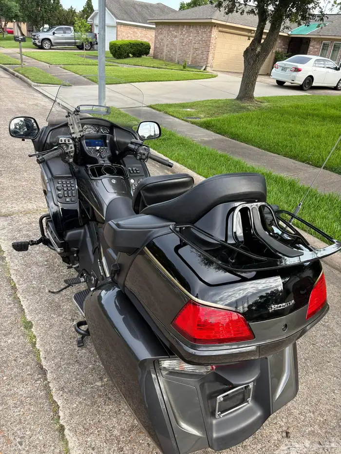 2016 Honda Goldwing تم البيع و الله يبارك للمشتري 12