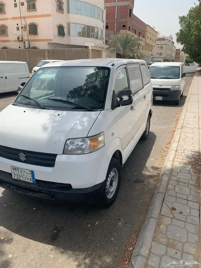 للإيجار سوزوكي فان 0
