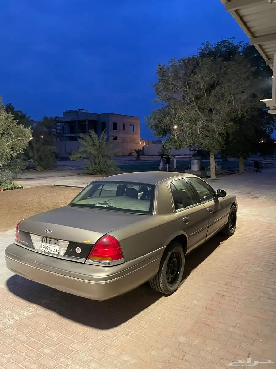 فورد فكتوريا 2003 0