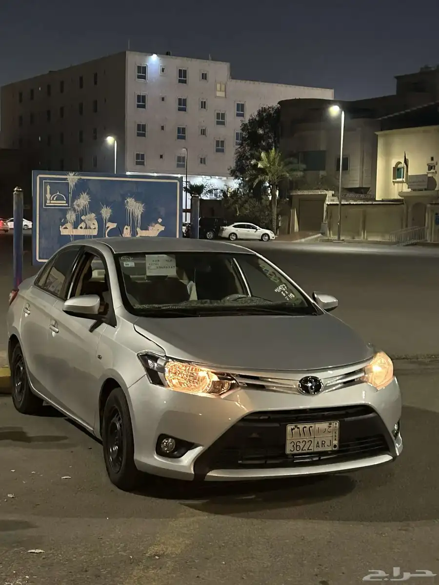 تويتا يارس 4