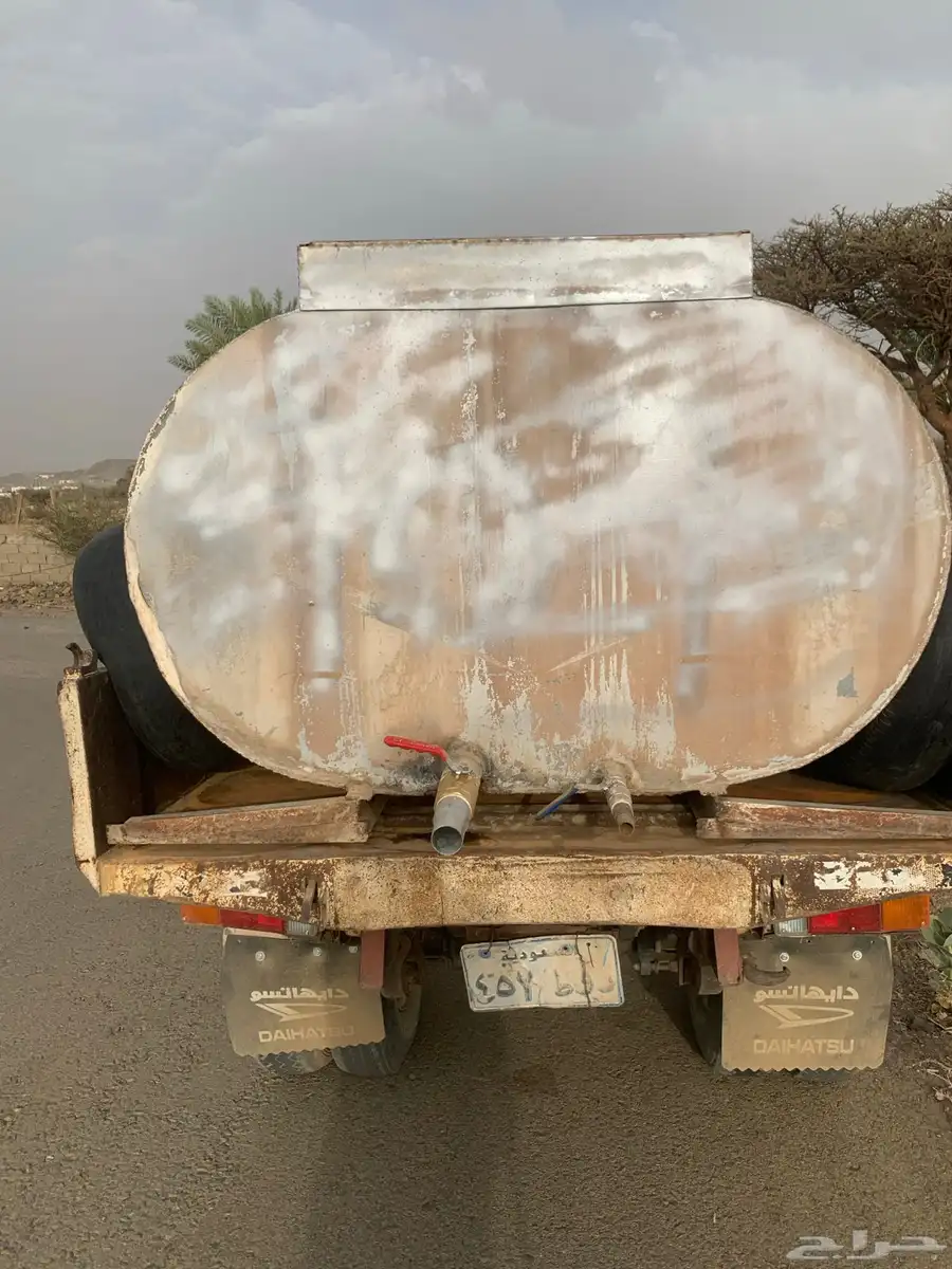 تانكي وايت دهاتسن 2