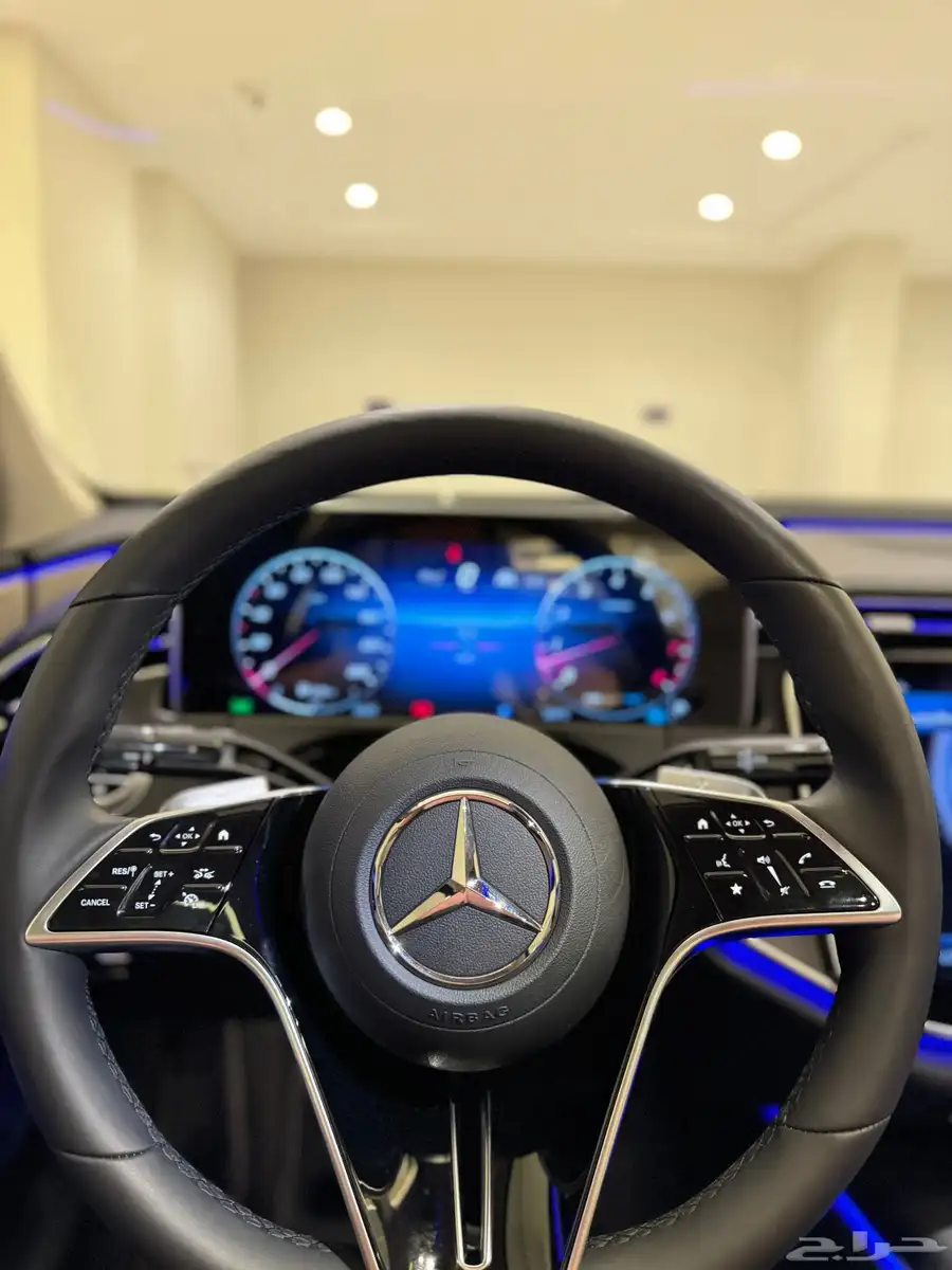مرسيدس 2024 E200 شبه أصفار 15
