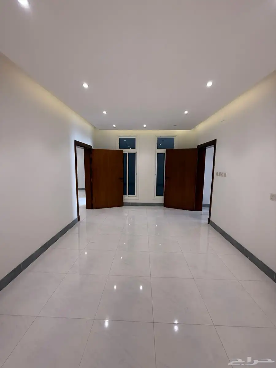 للبيع فلل الإسكان حي بن بطي وتاره طريق ابها الخميس 4