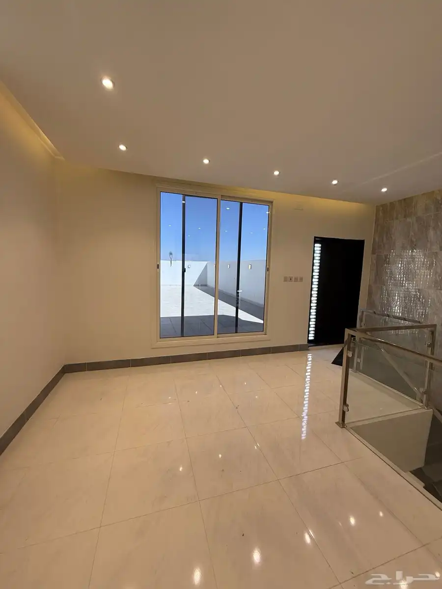 للبيع فلل الإسكان حي بن بطي وتاره طريق ابها الخميس 29
