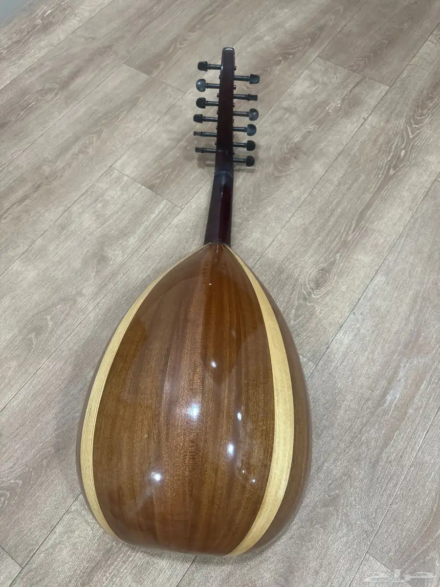 عود مصري نظيف وعزفه حلو 2