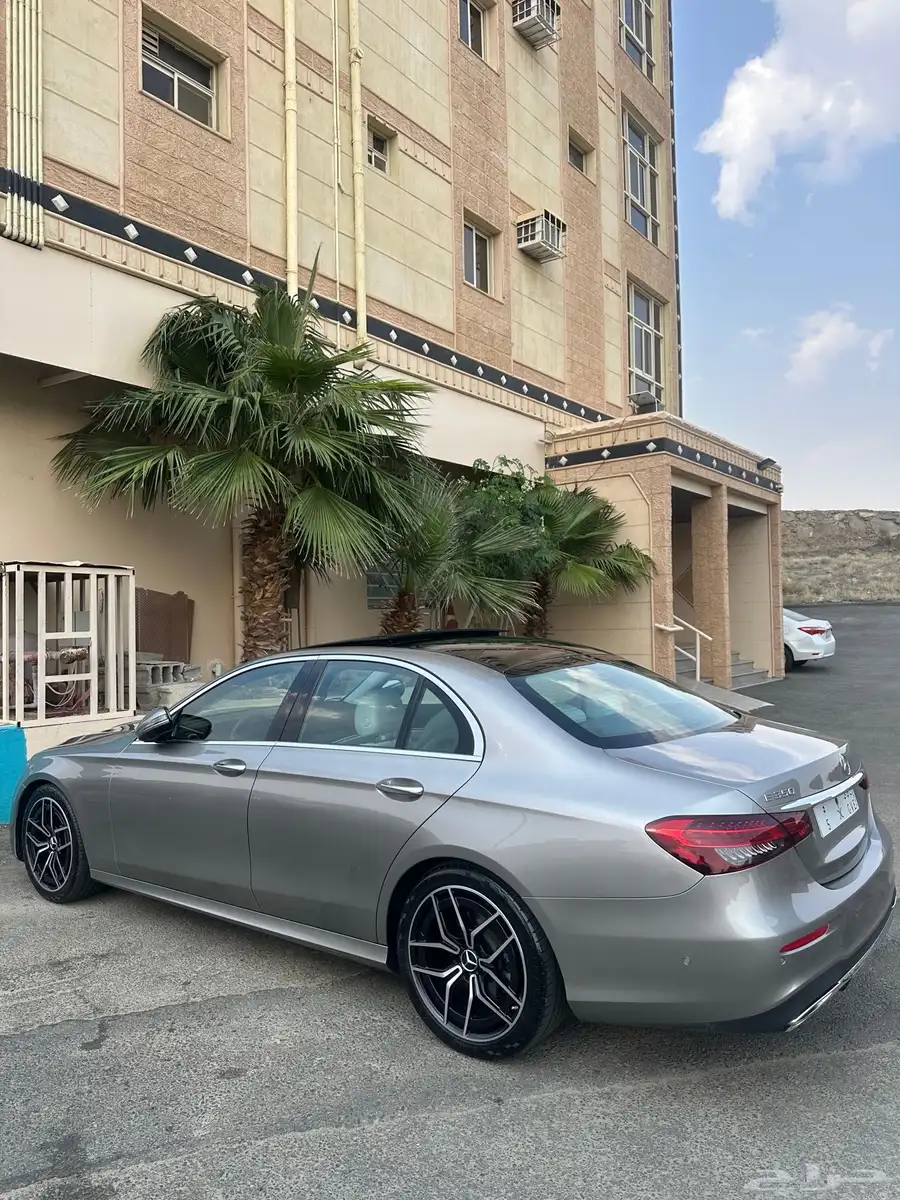 E350 مرسيدس 2021 لون نادر 1