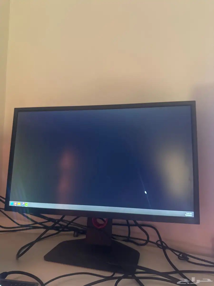 شاشة قيمنق بينكيو 240 1