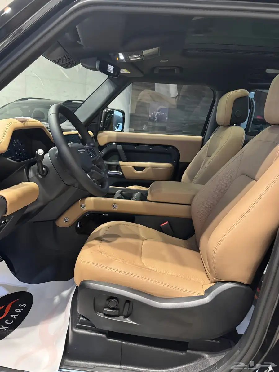 لاند روفر Defender 90 SE X-Dynamic موديل 2025م وارد الناغي 8