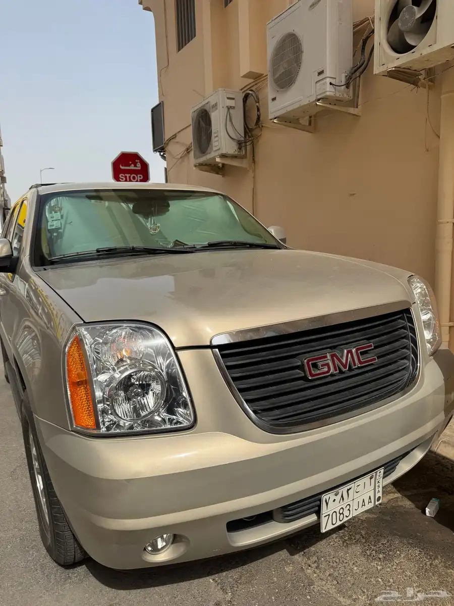 يوكن 2008 دبل لون ذهبي ممشى 52 الف 3