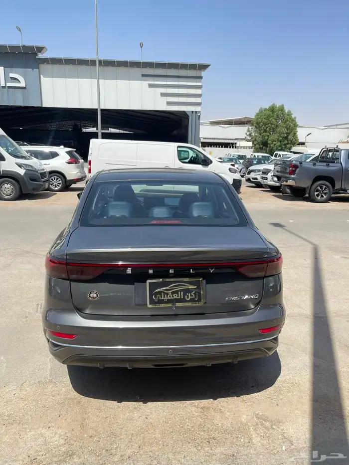 جيلي امجراند موديل 2023 فل كامل 5