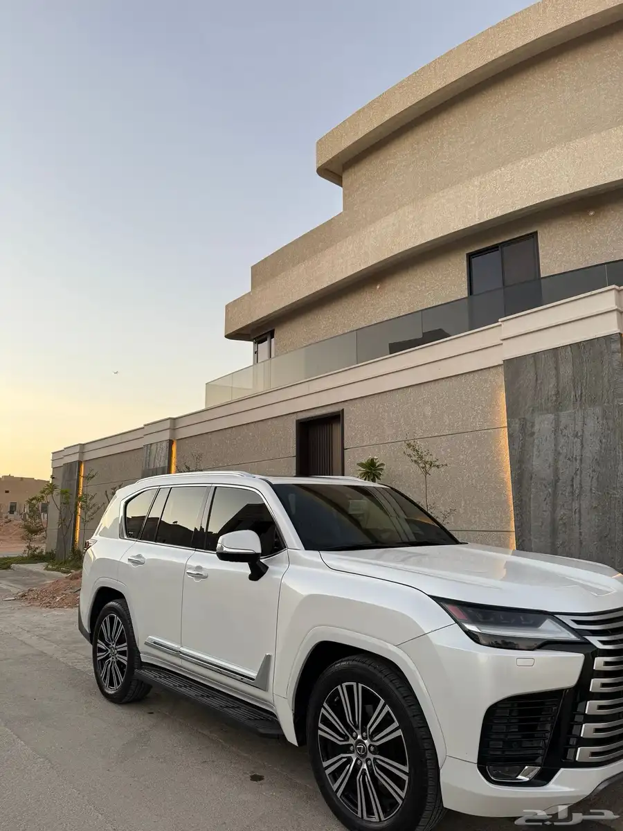 لكزس LX600 2022 BB 5