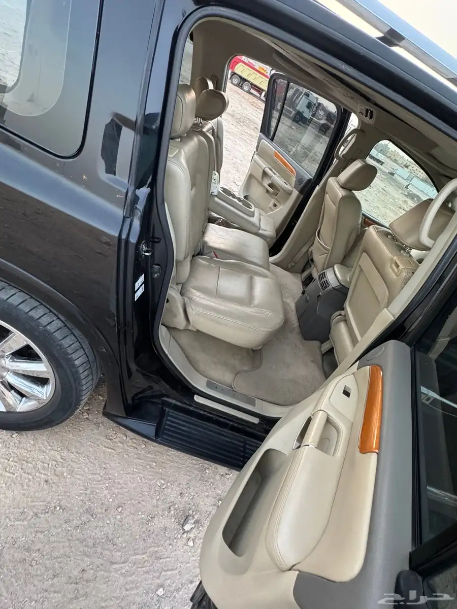 للبيع انفينتي QX56 موديل 2009 9