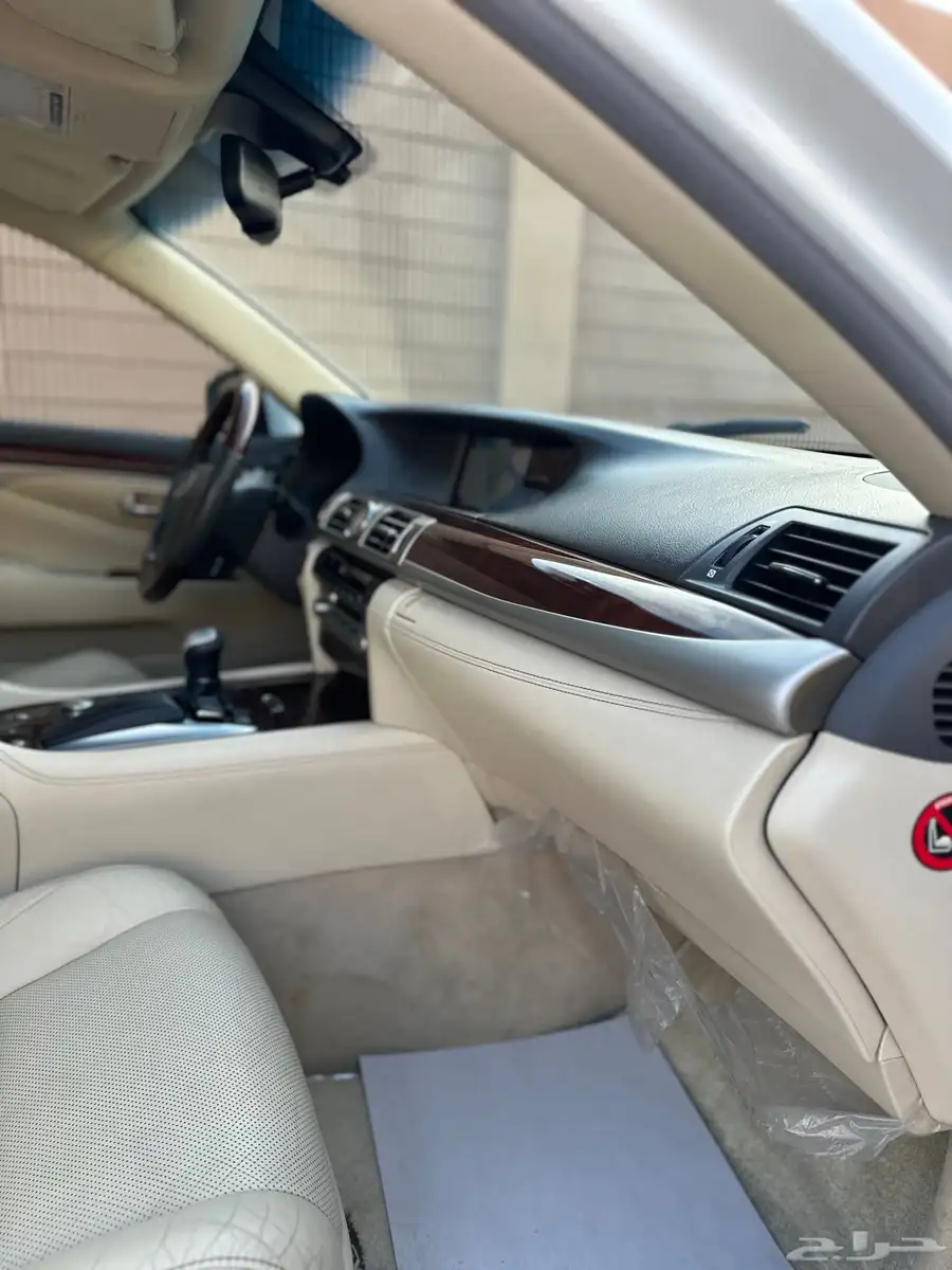 لكزس LS460 شورت فل 2015 13