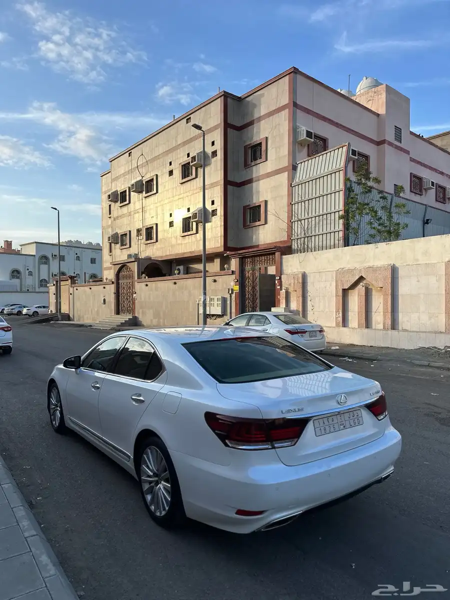 لكزس LS460 شورت فل 2015 3