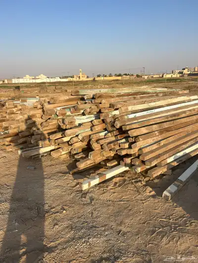 مرابيع خشب العدد حوالي 800 الى يبغه كامل والى يبغي تفريد 0