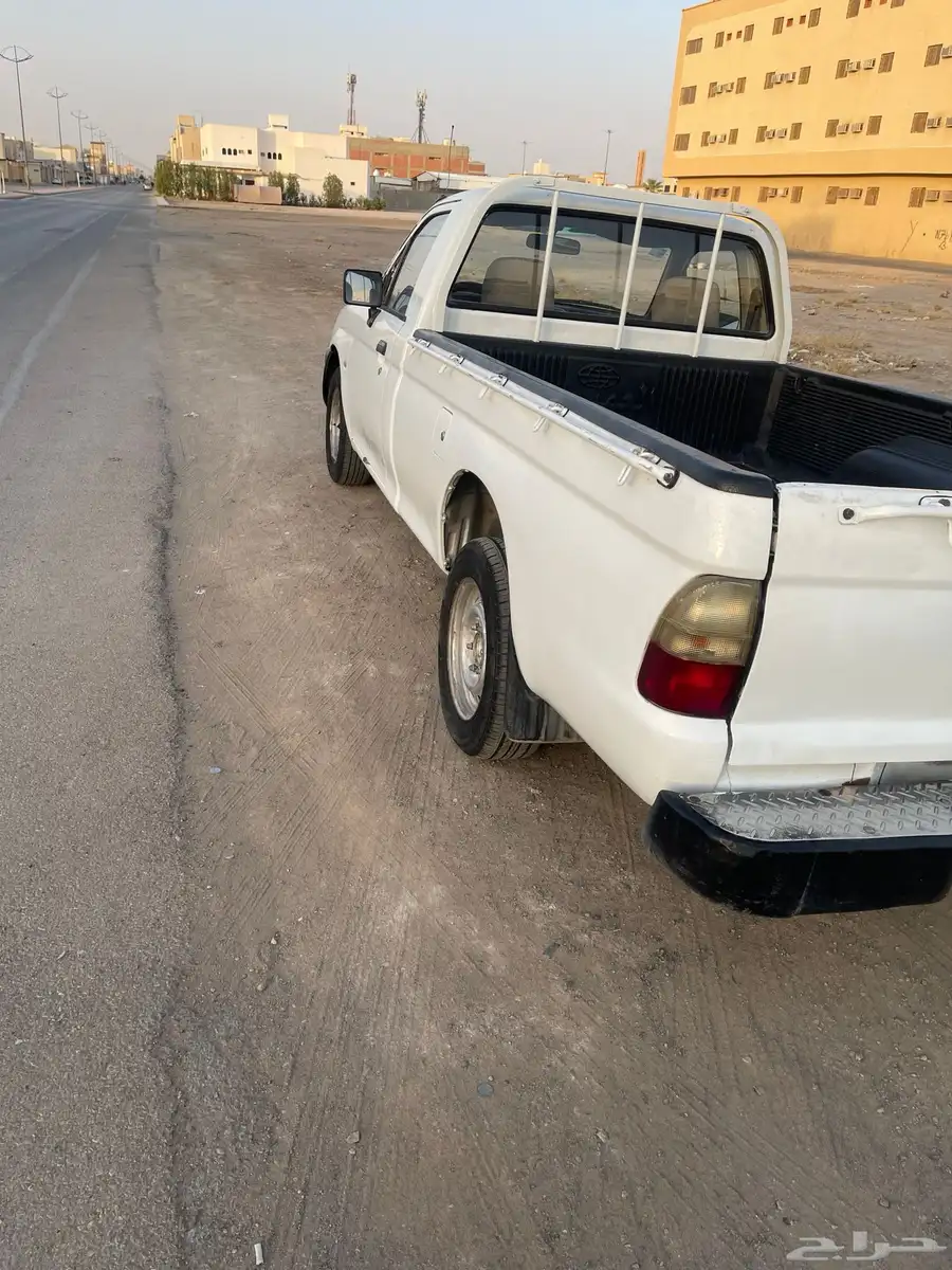 ميتسوبيشي 2002 0