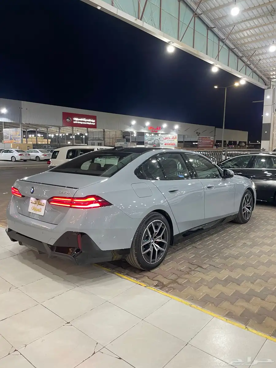 بي إم دبليو 520i Kit M موديل 2024 8