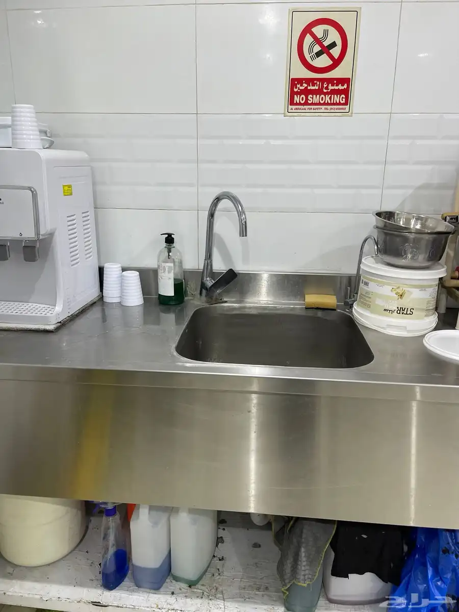 للبيع طاولات ومغسلة مطابخ ومطاعم ومخابز 3