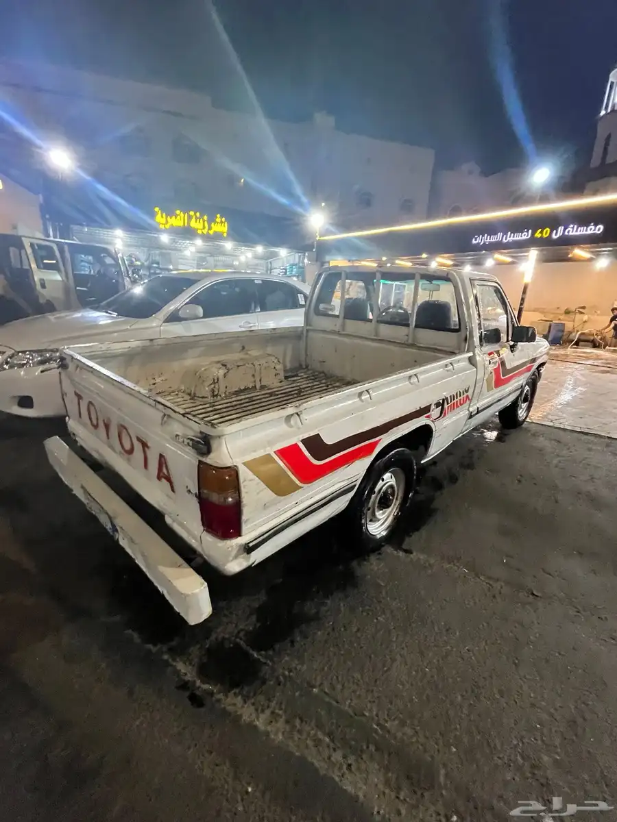 هايلوكس 1986 عليه خط 87 مجدد غير مفحوص 1