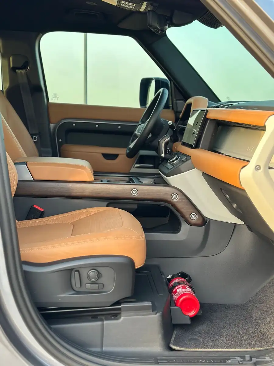 ديفندر HSE اتش اس اي V6 17