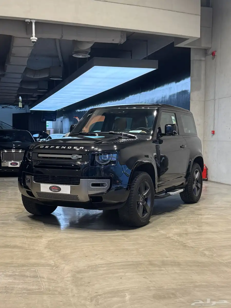 لاند روفر Defender 90 SE X-Dynamic موديل 2025م وارد الناغي 2