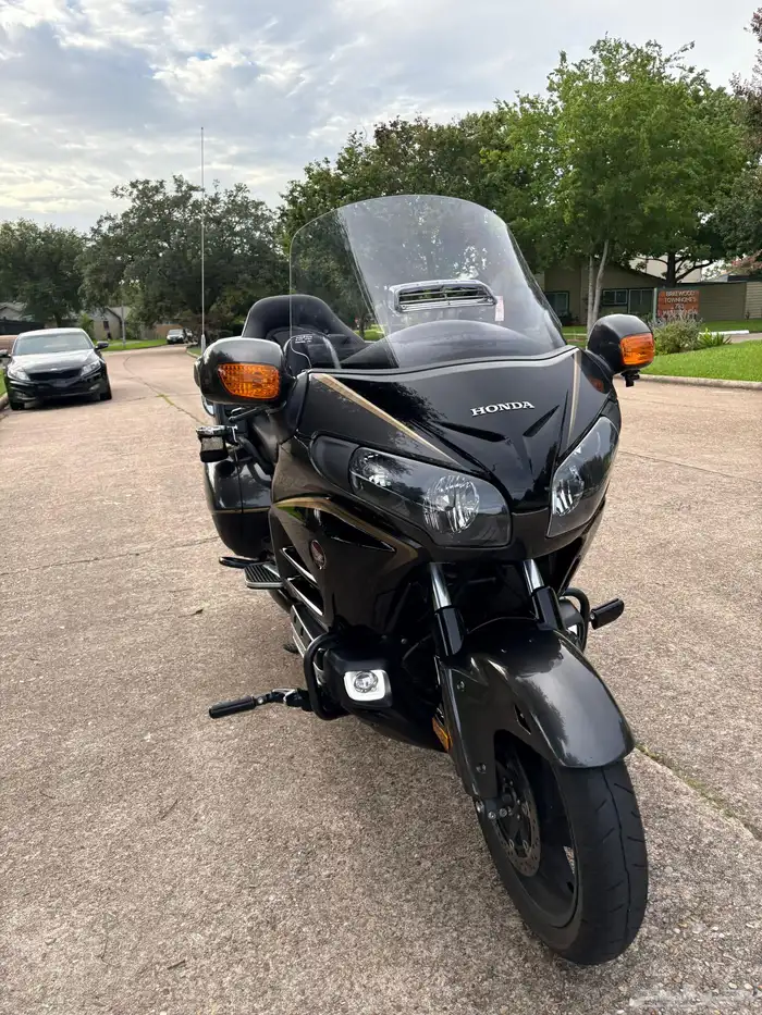 2016 Honda Goldwing تم البيع و الله يبارك للمشتري 3