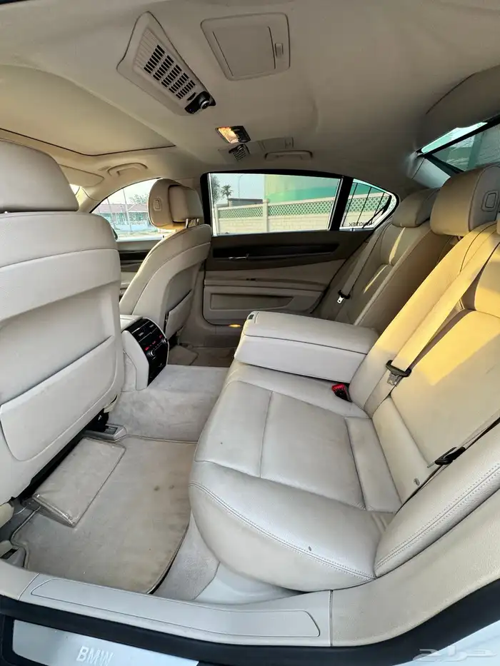 BMW 730Li 2010 5