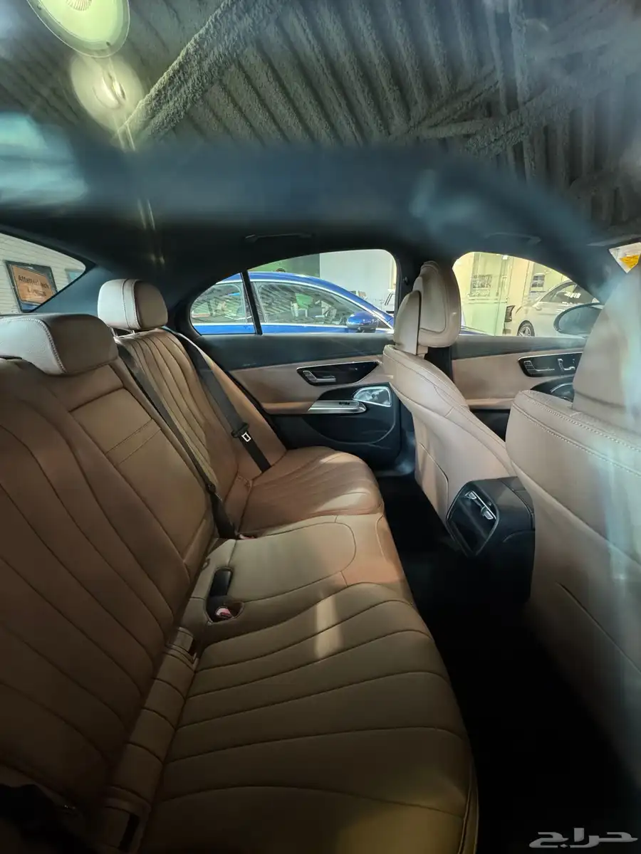 للبيع مرسيدس E350 موديل 2025 اصفار وارد كندا 5