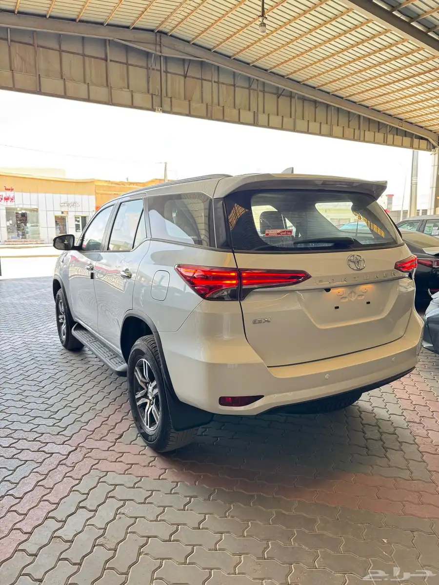 تويوتا فورشنر GX2 دبل بنزين 2025 3