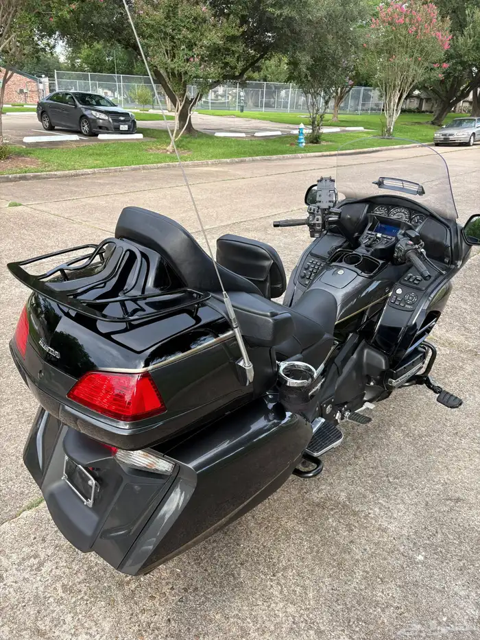 2016 Honda Goldwing تم البيع و الله يبارك للمشتري 4
