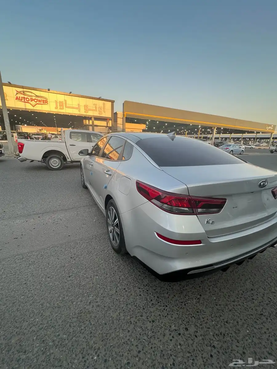 كيا 2020 نص فل بنزين K5 بصمه 9