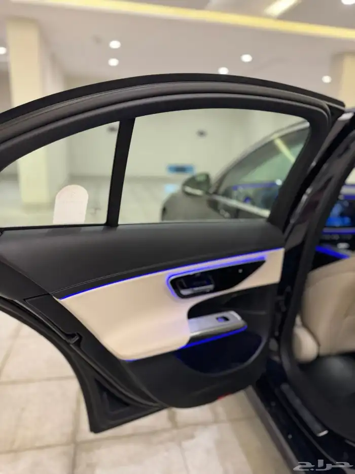 مرسيدس 2024 E200 شبه أصفار تم البيع 21